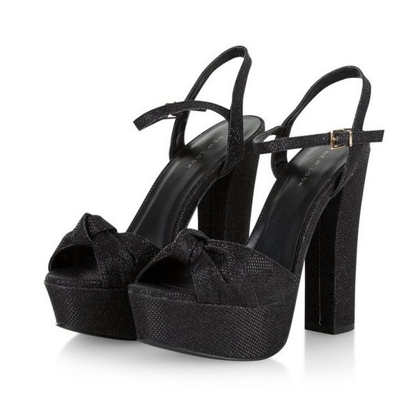 Black textured knotted platform heels! - Picture 2 of 3